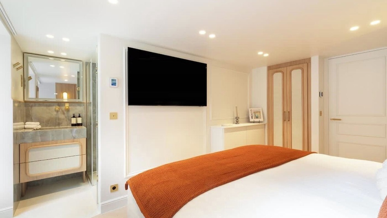 Photo of Bedroom in Les Halles