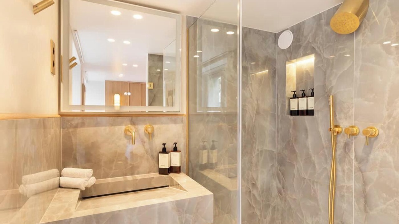 Photo of Bathroom in Les Halles