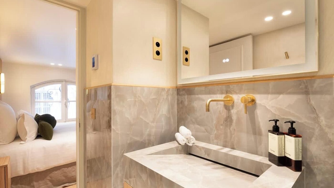 Photo of Bathroom in Les Halles