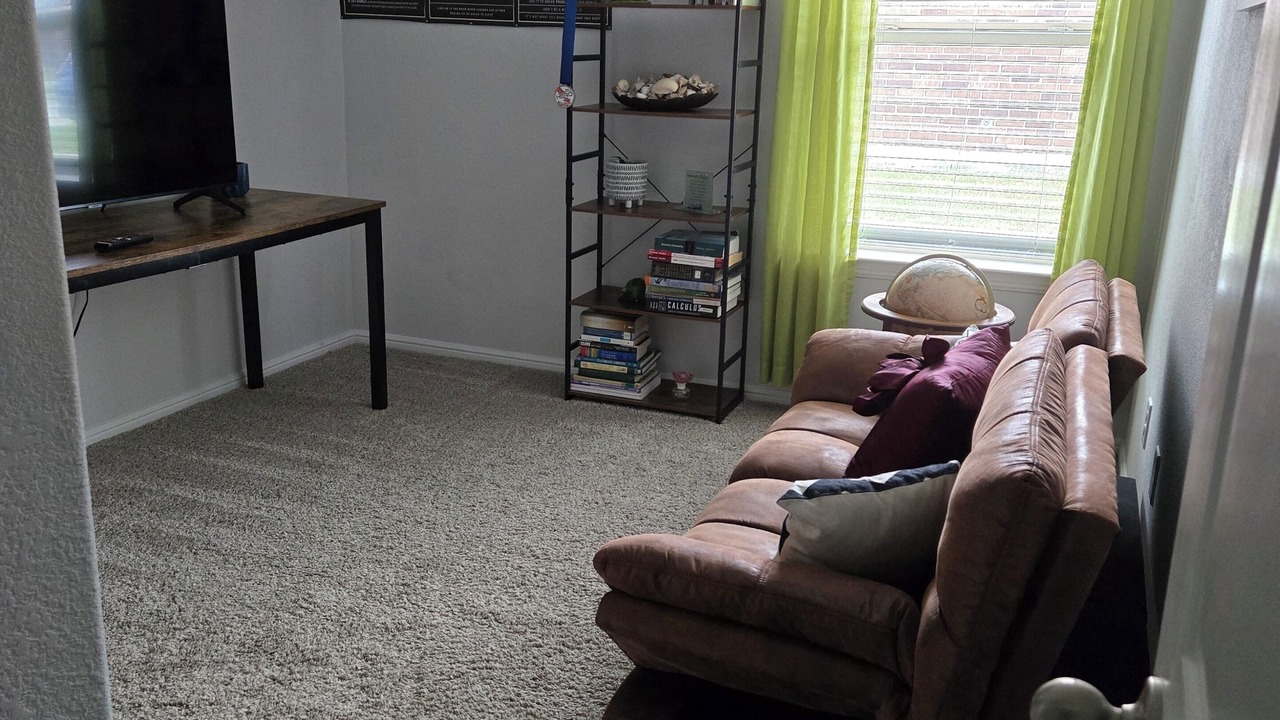 Photo of Livingroom in Crowley
