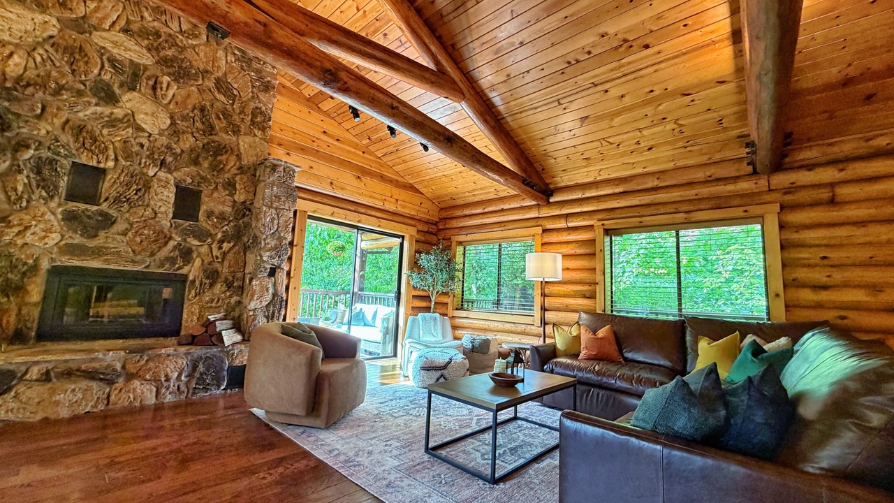 Photo of Livingroom in Northwood