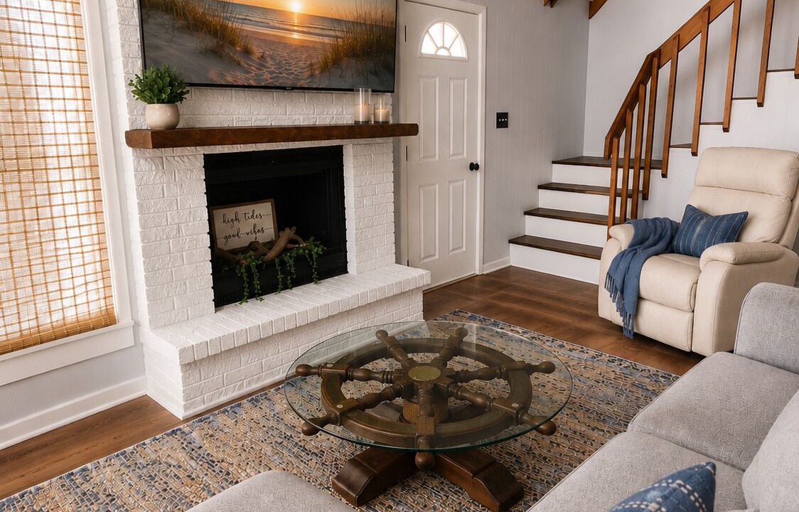 Photo of Livingroom in The Point