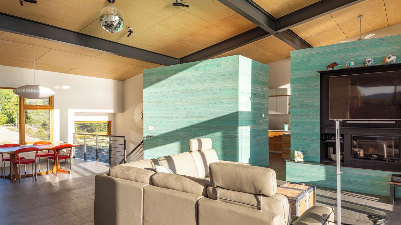 Photo of Livingroom in Northport