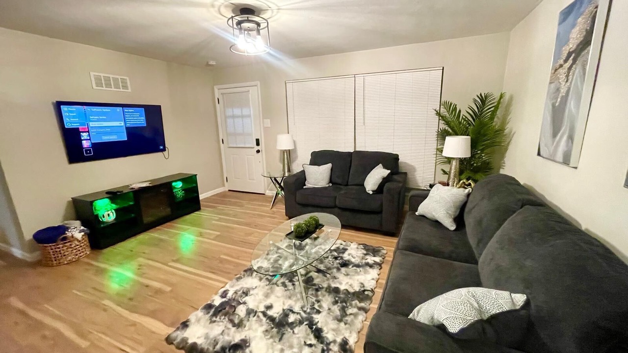 Photo of Livingroom in St. Louis
