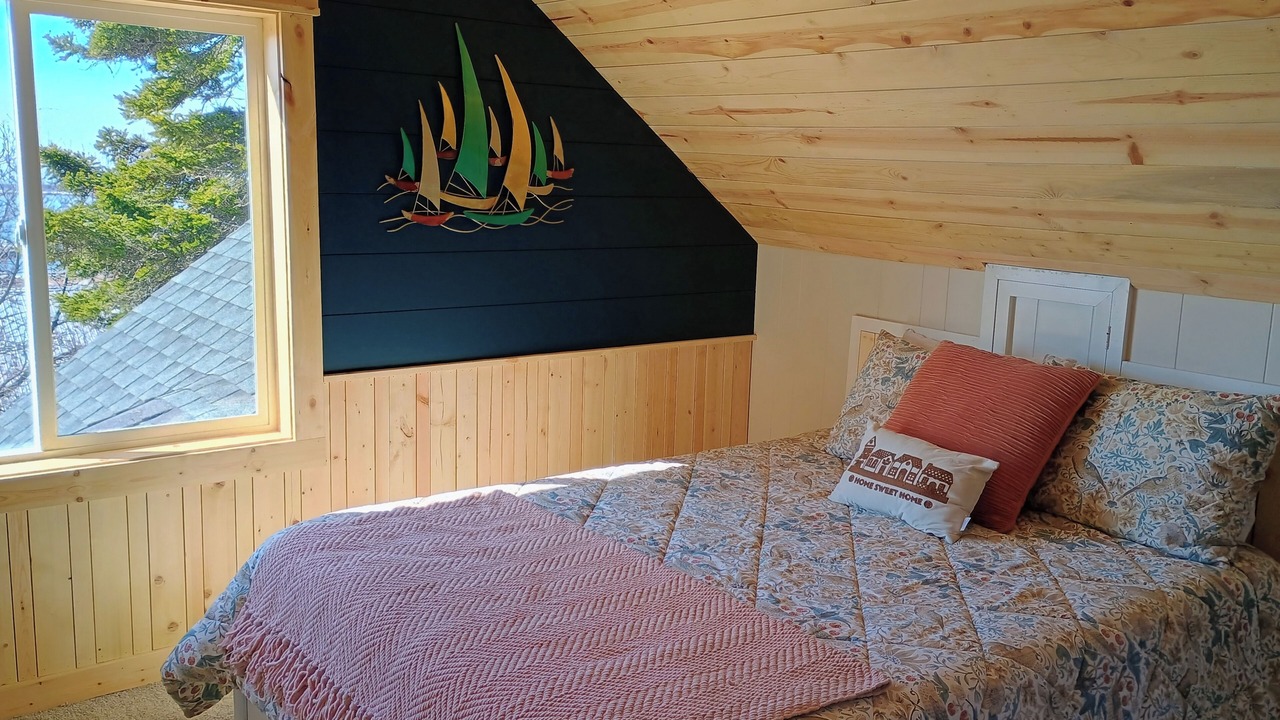 Photo of Bedroom in Grand Marais