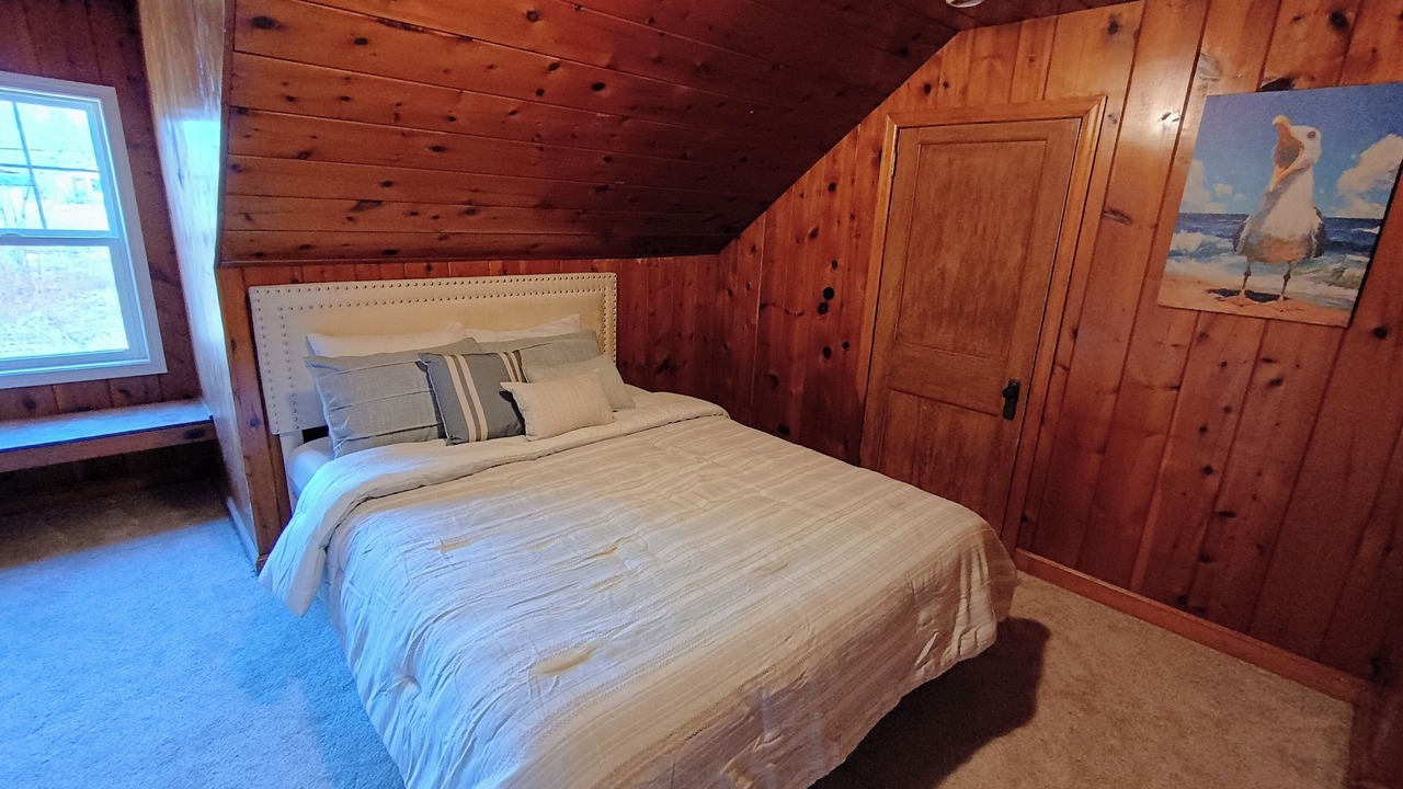 Photo of Bedroom in Grand Marais