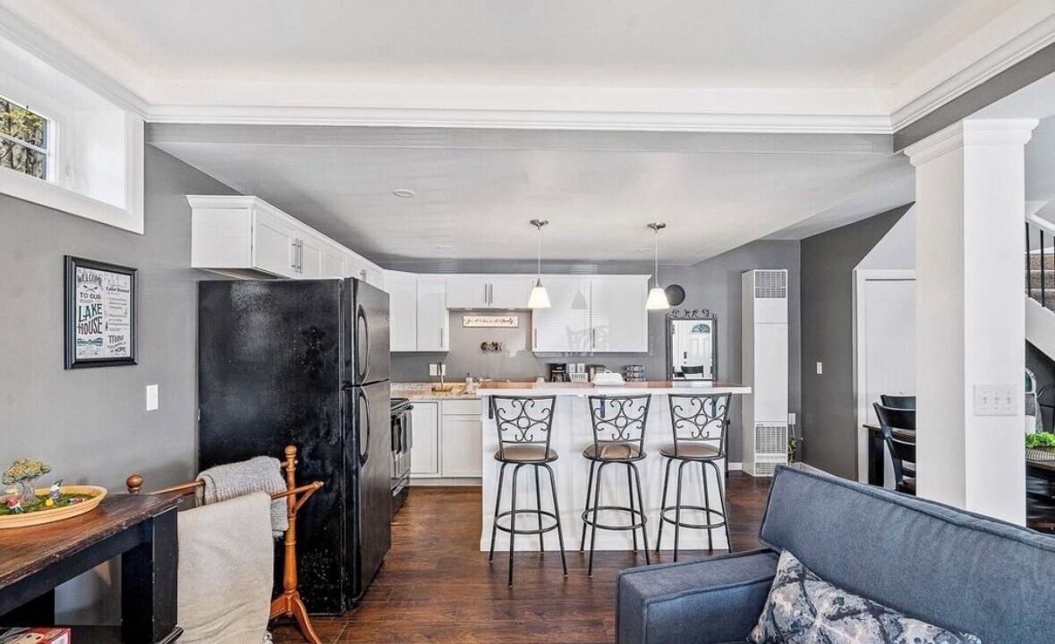 Photo of Livingroom in Northville