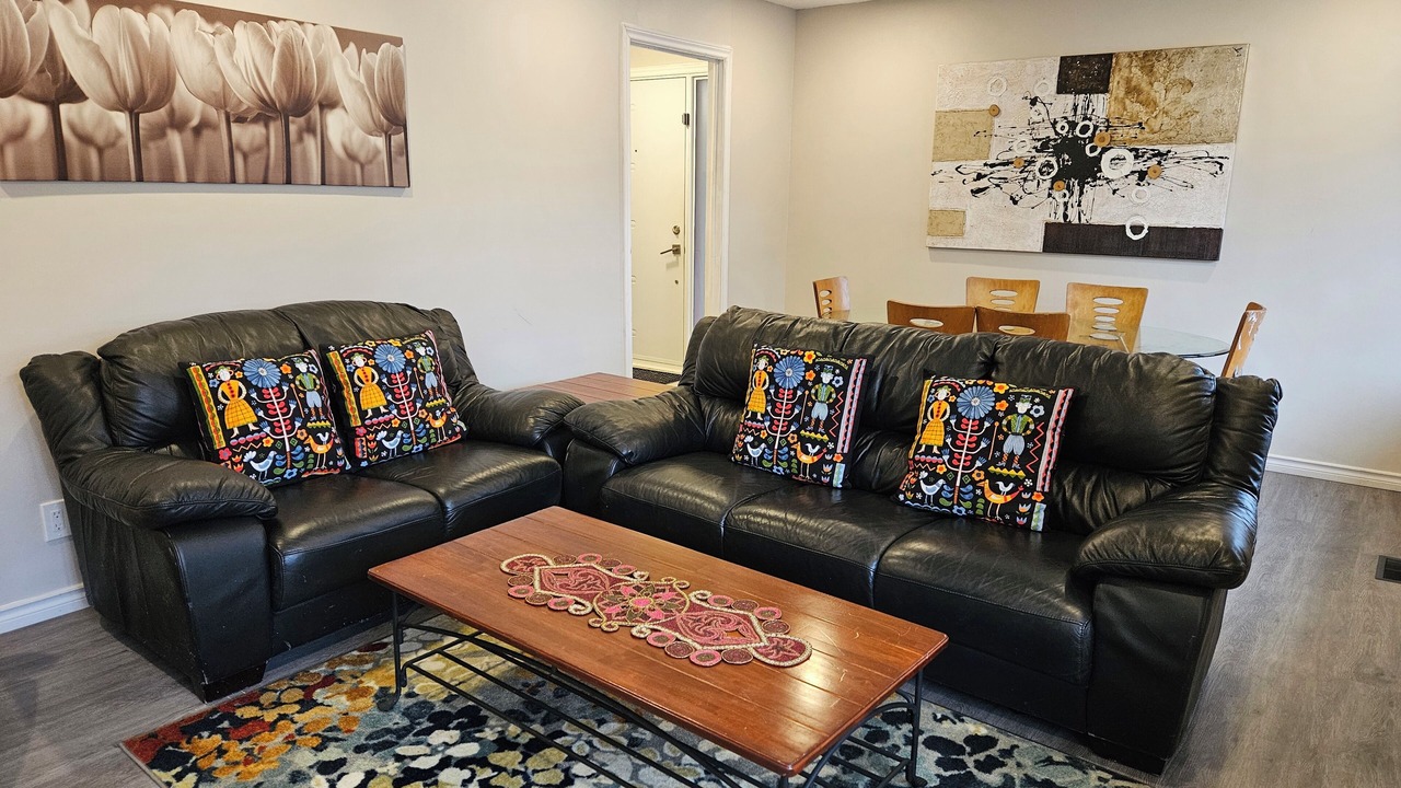 Photo of Livingroom in Ottawa Division