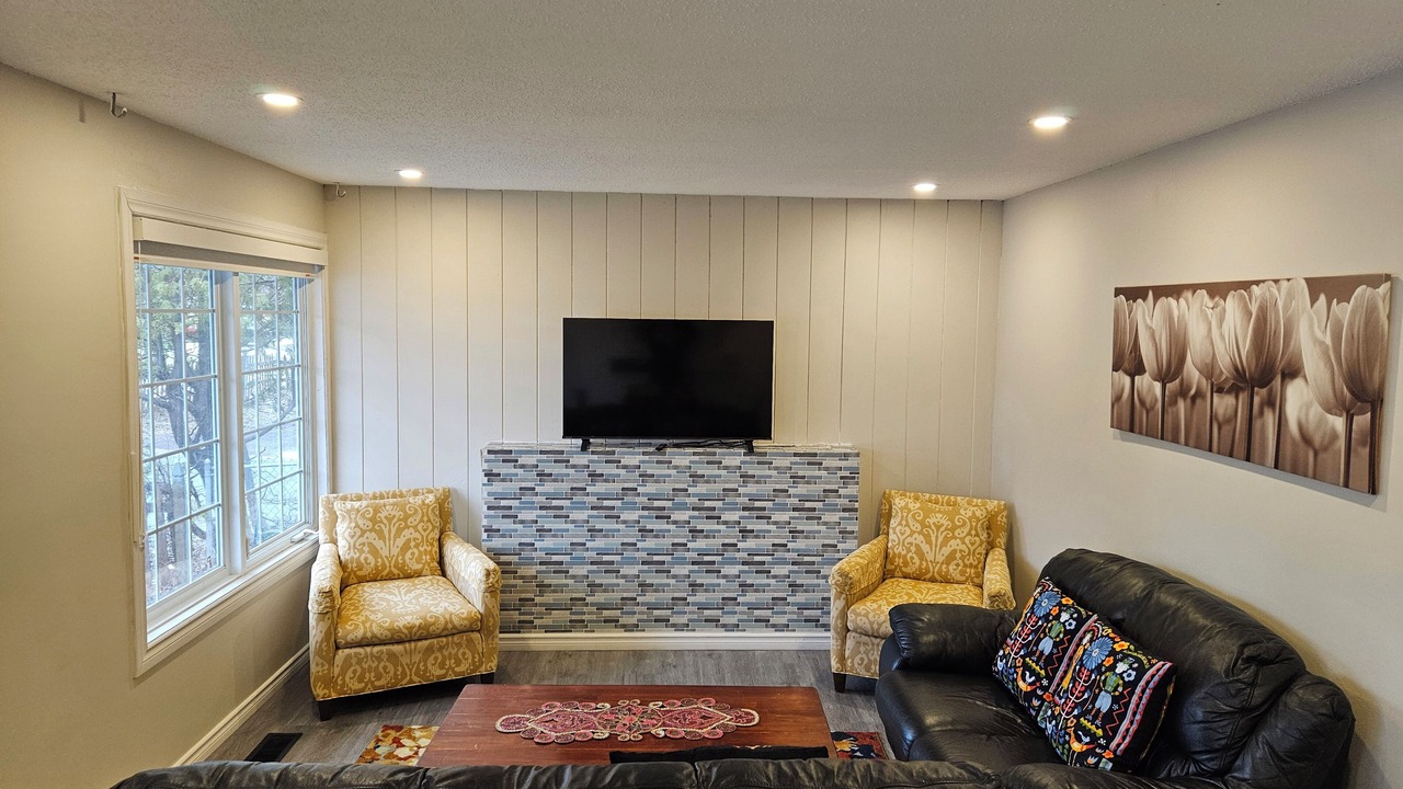 Photo of Livingroom in Ottawa Division