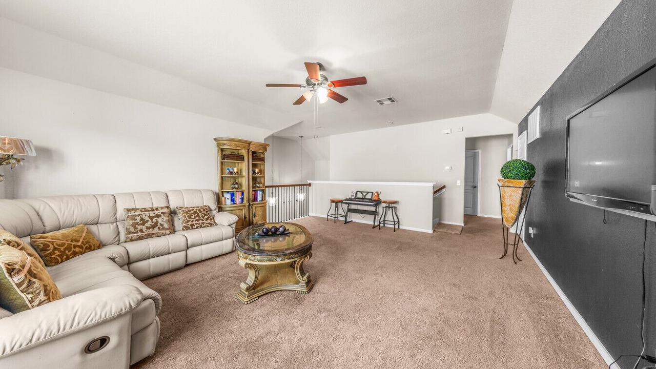 Photo of Livingroom in Cypress