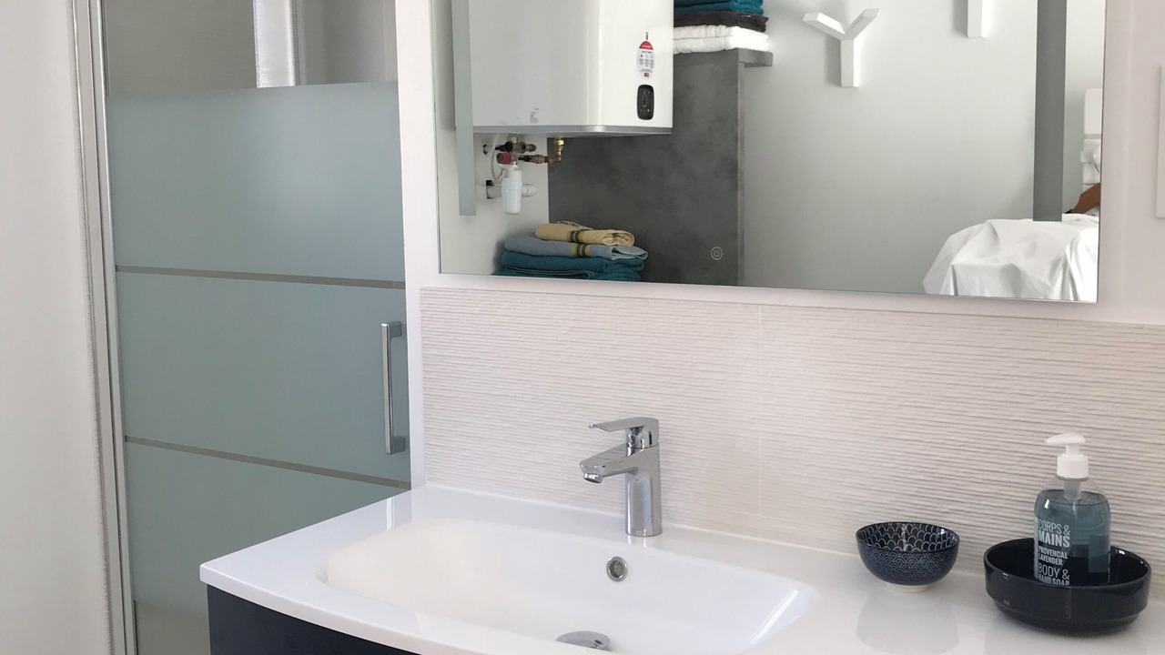 Photo of Bathroom in Jaulnay