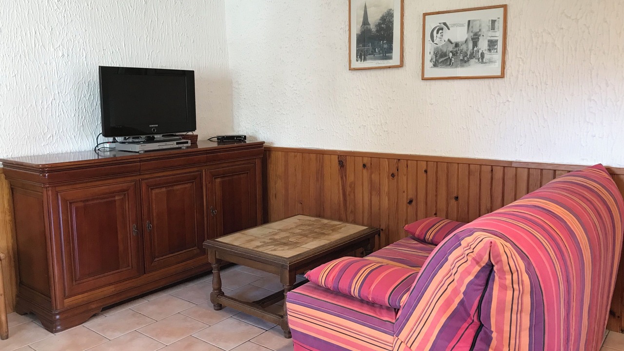 Photo of Livingroom in Jaulnay