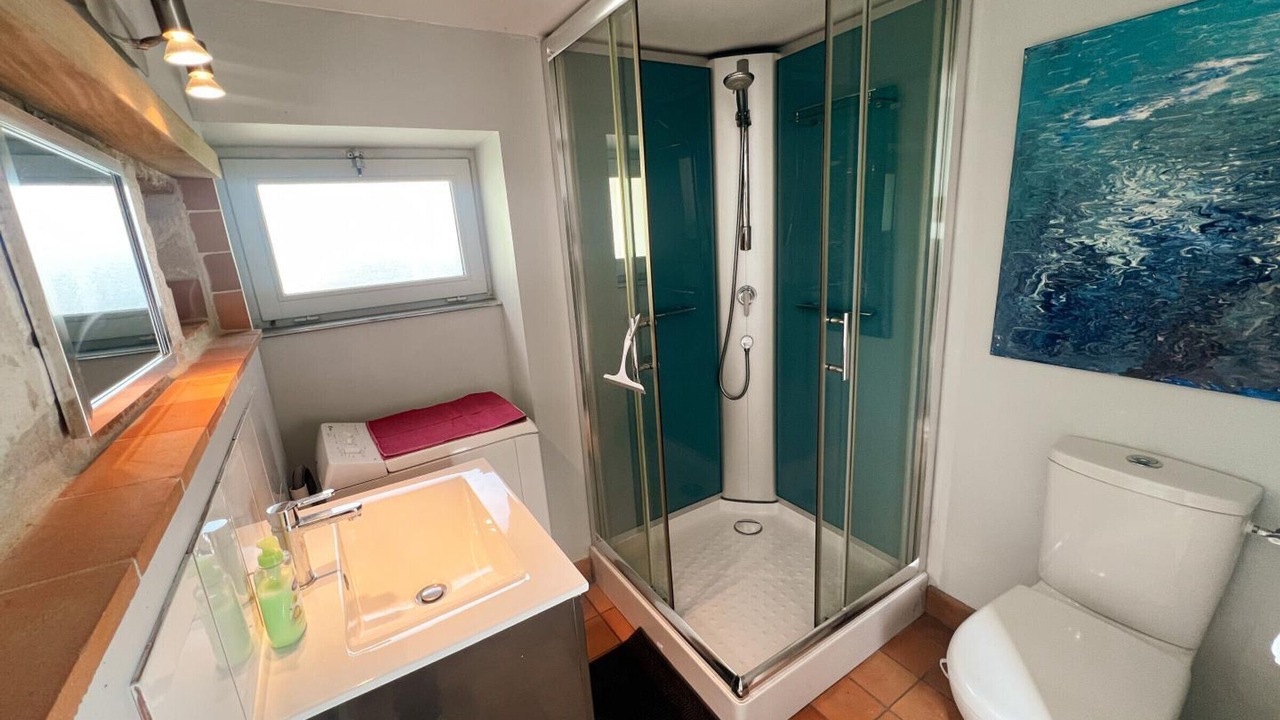 Photo of Bathroom in Sazilly
