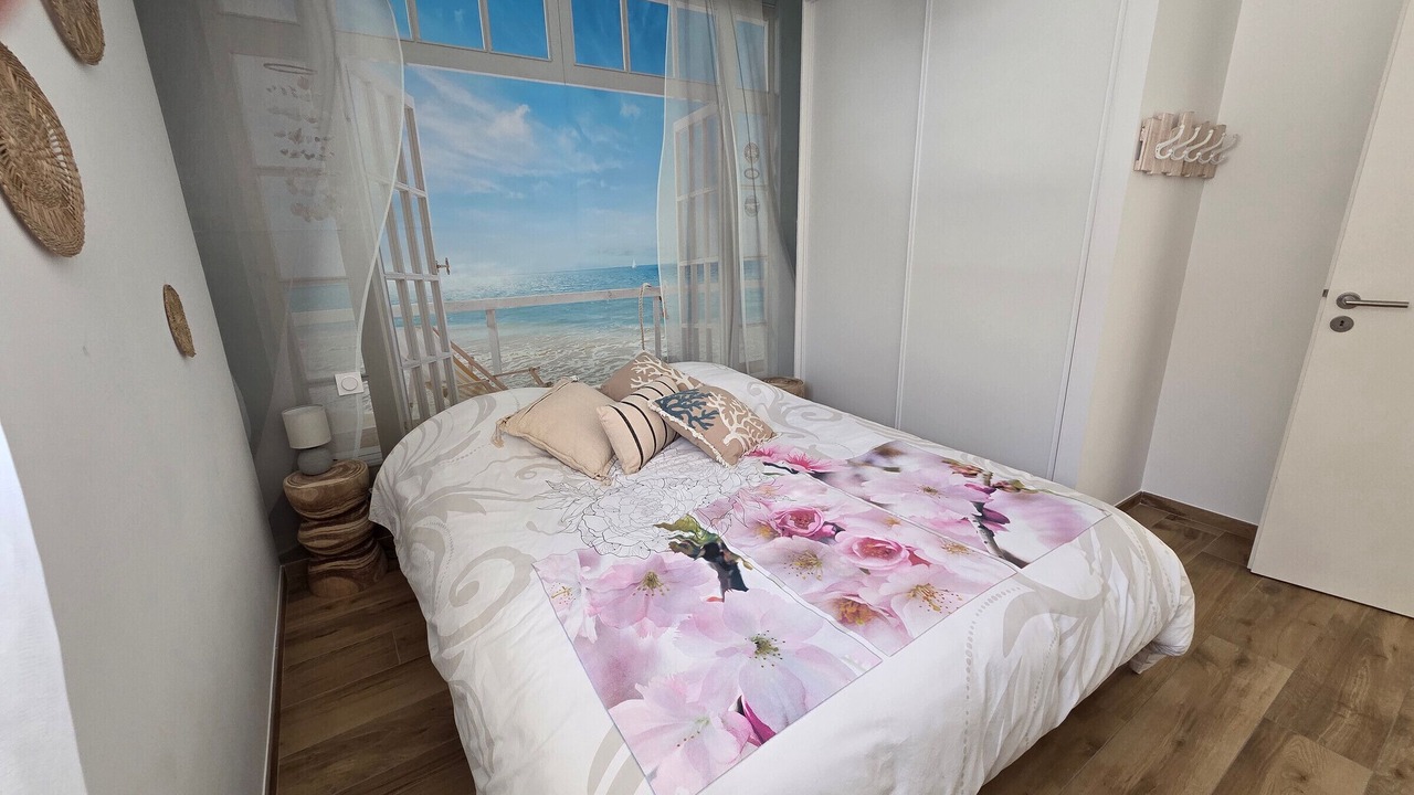 Photo of Bedroom in Jard-sur-Mer