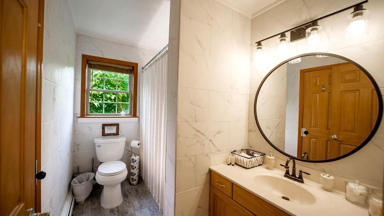 Photo of Bathroom in Livingston Manor
