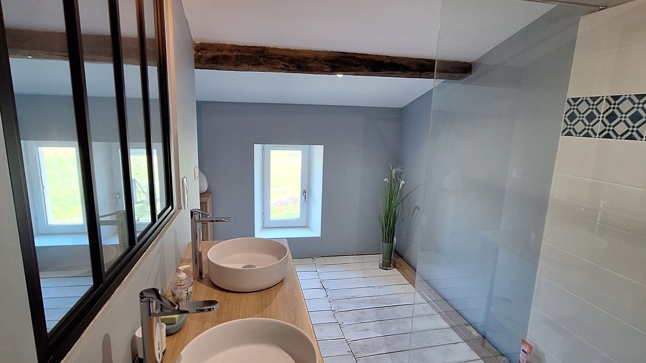Photo of Bathroom in Lesparre-Medoc