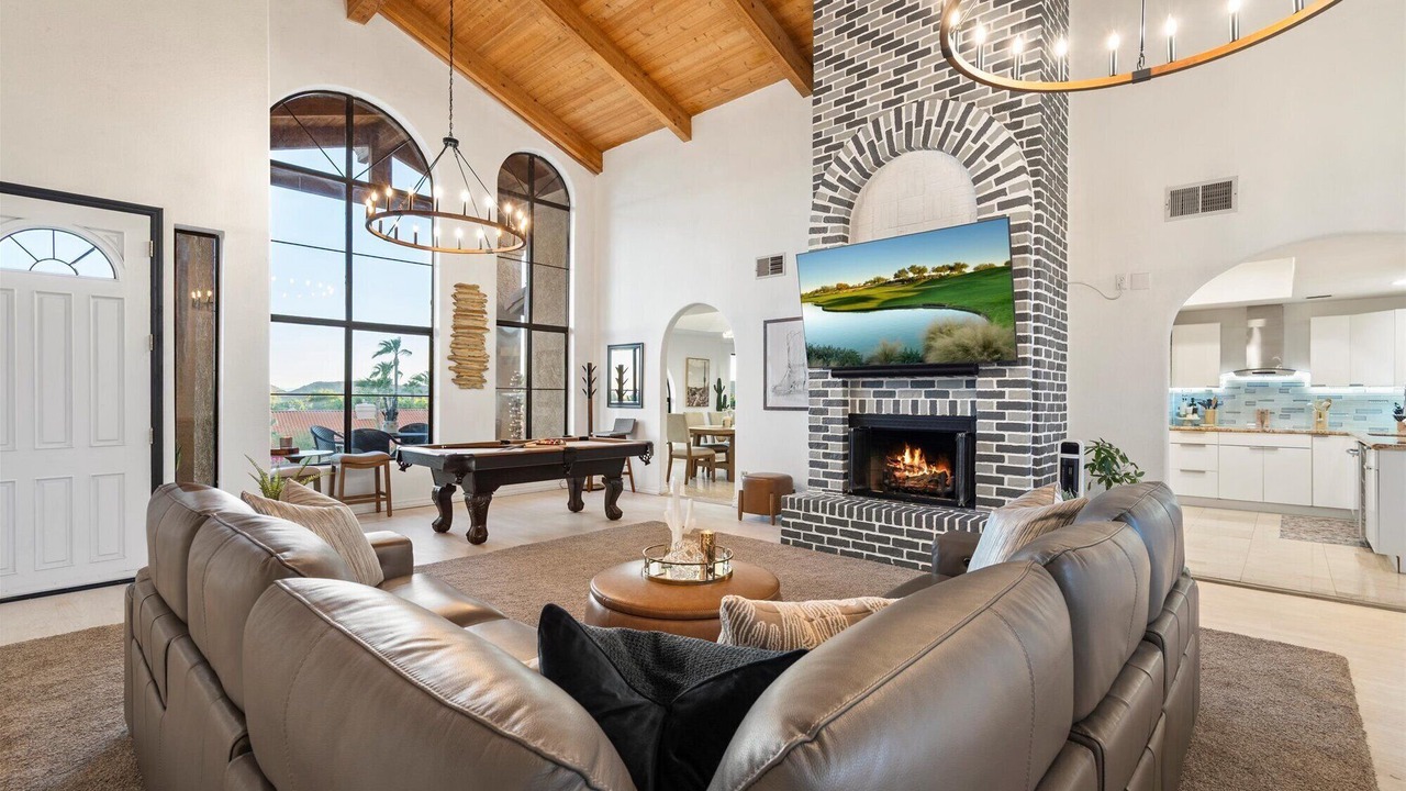 Photo of Livingroom in Saddle View Estates
