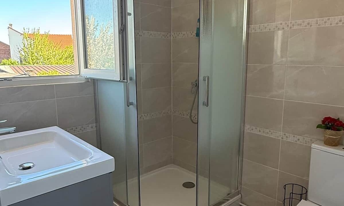 Photo of Bathroom in Goussainville