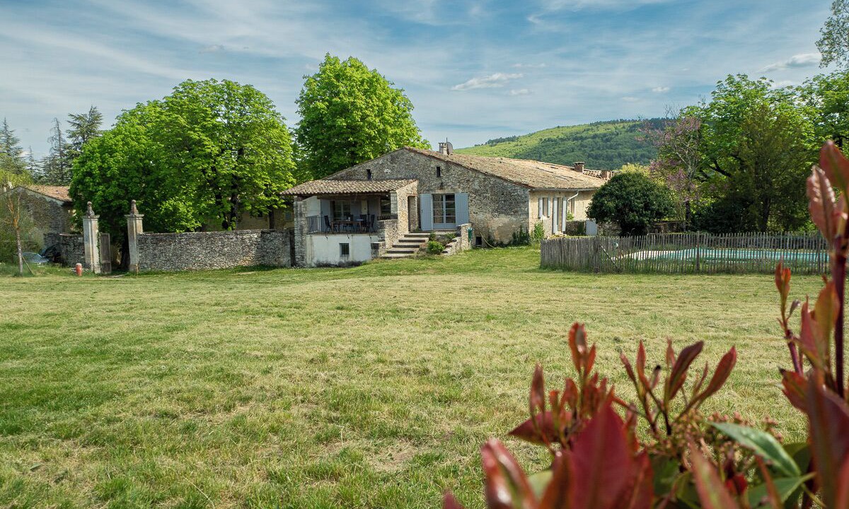 Photo of Outdoor in Saint-Michel-l'Observatoire