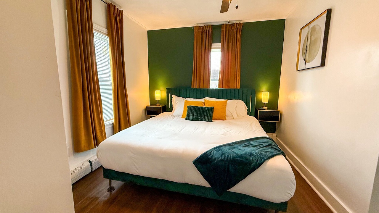 Photo of Bedroom in Silver Lake