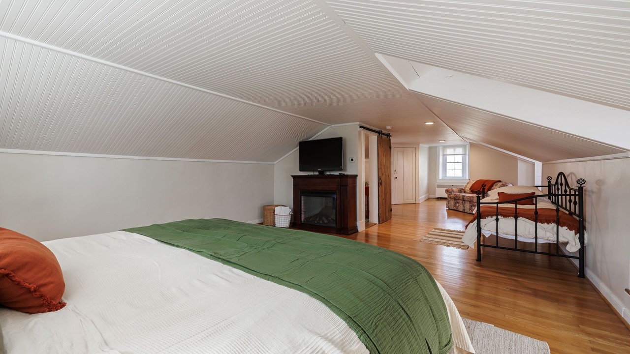 Photo of Bedroom in Canandaigua
