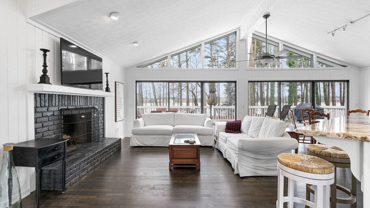 Photo of Livingroom in Cumming