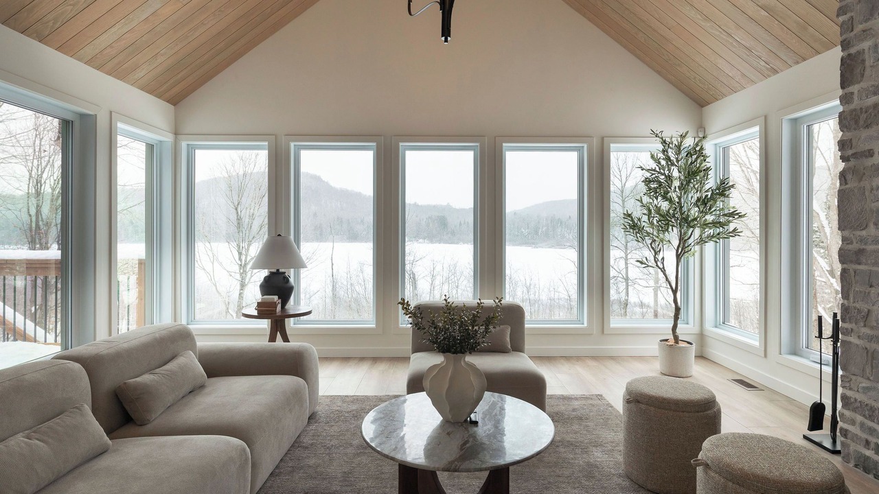 Photo of Livingroom in Mandeville