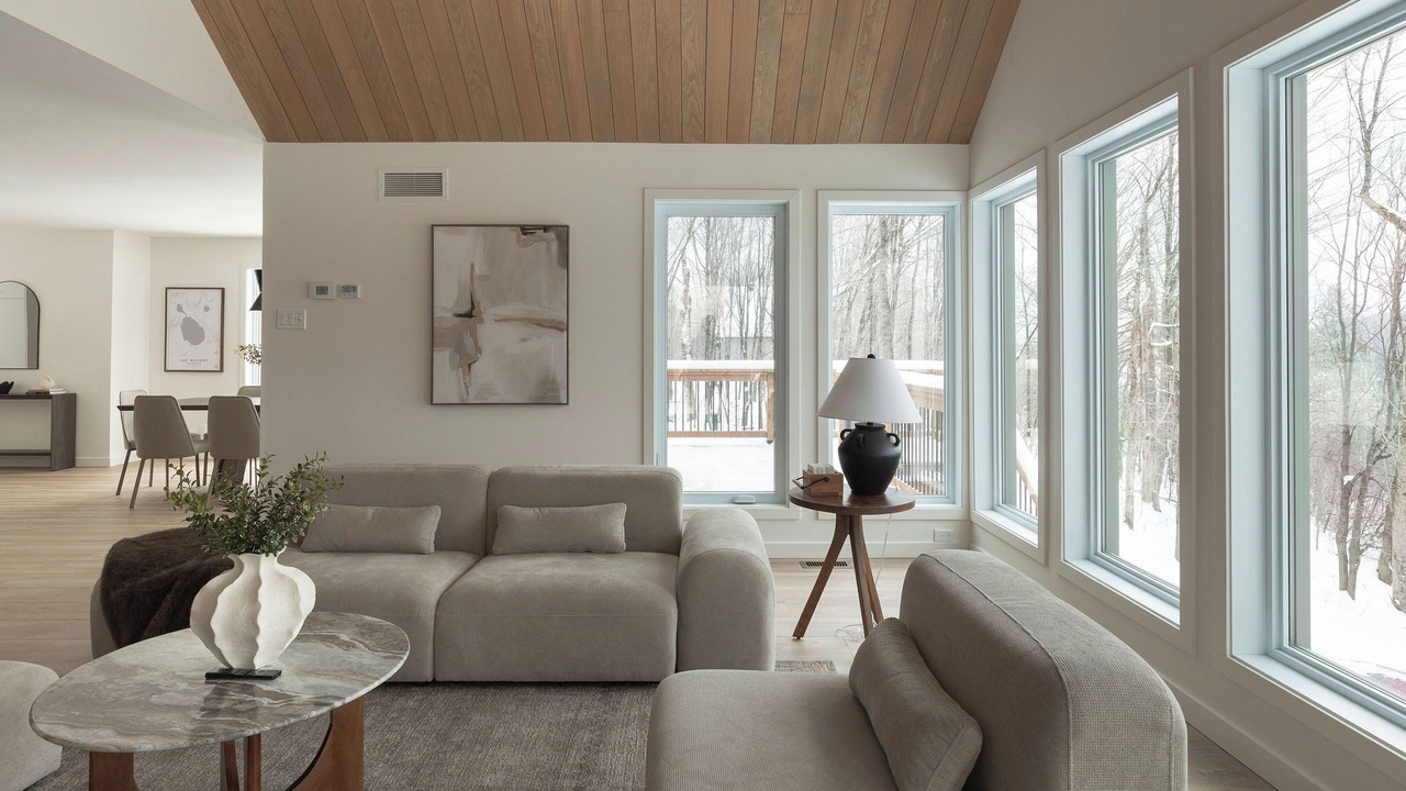 Photo of Livingroom in Mandeville