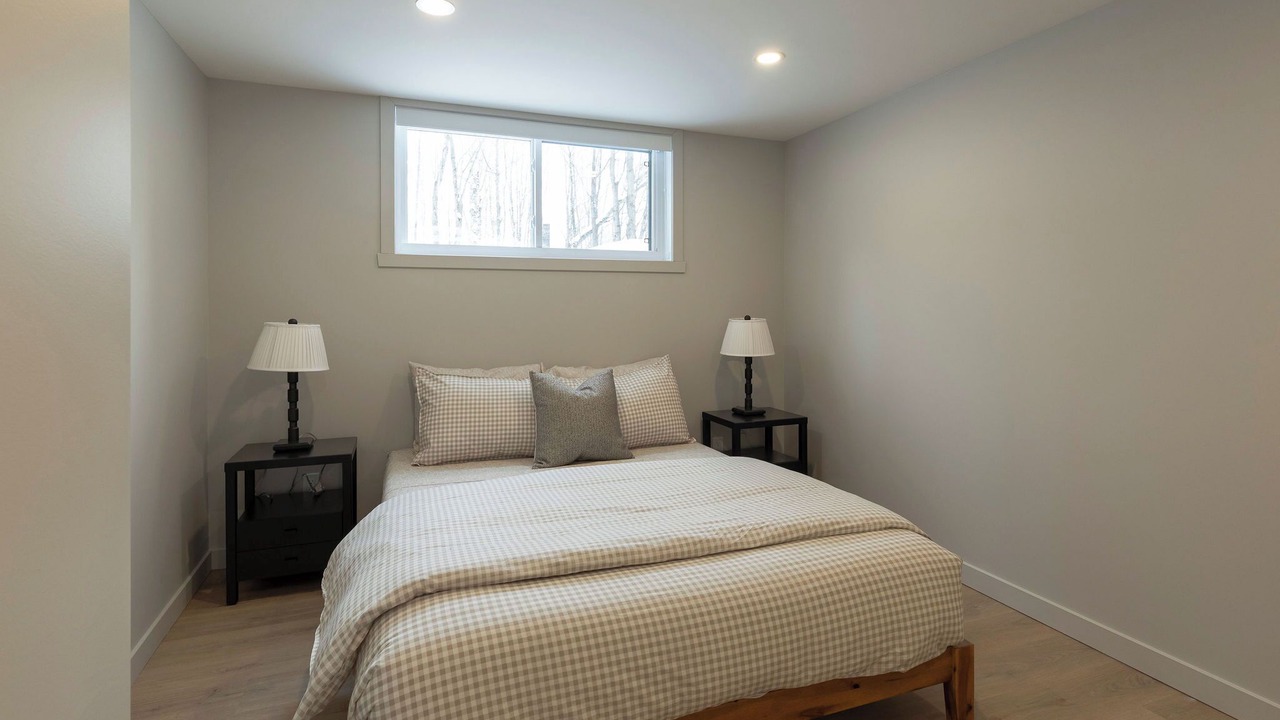Photo of Bedroom in Mandeville
