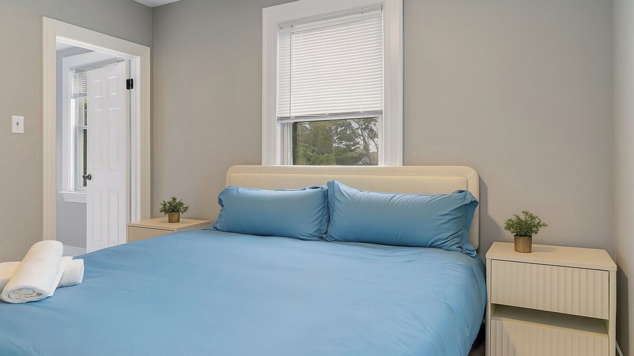 Photo of Bedroom in East Shore