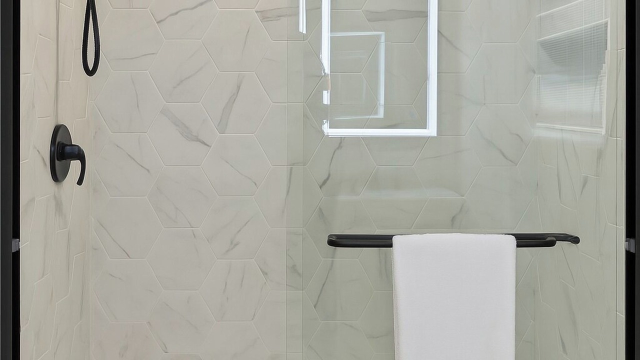 Photo of Bathroom in East Shore