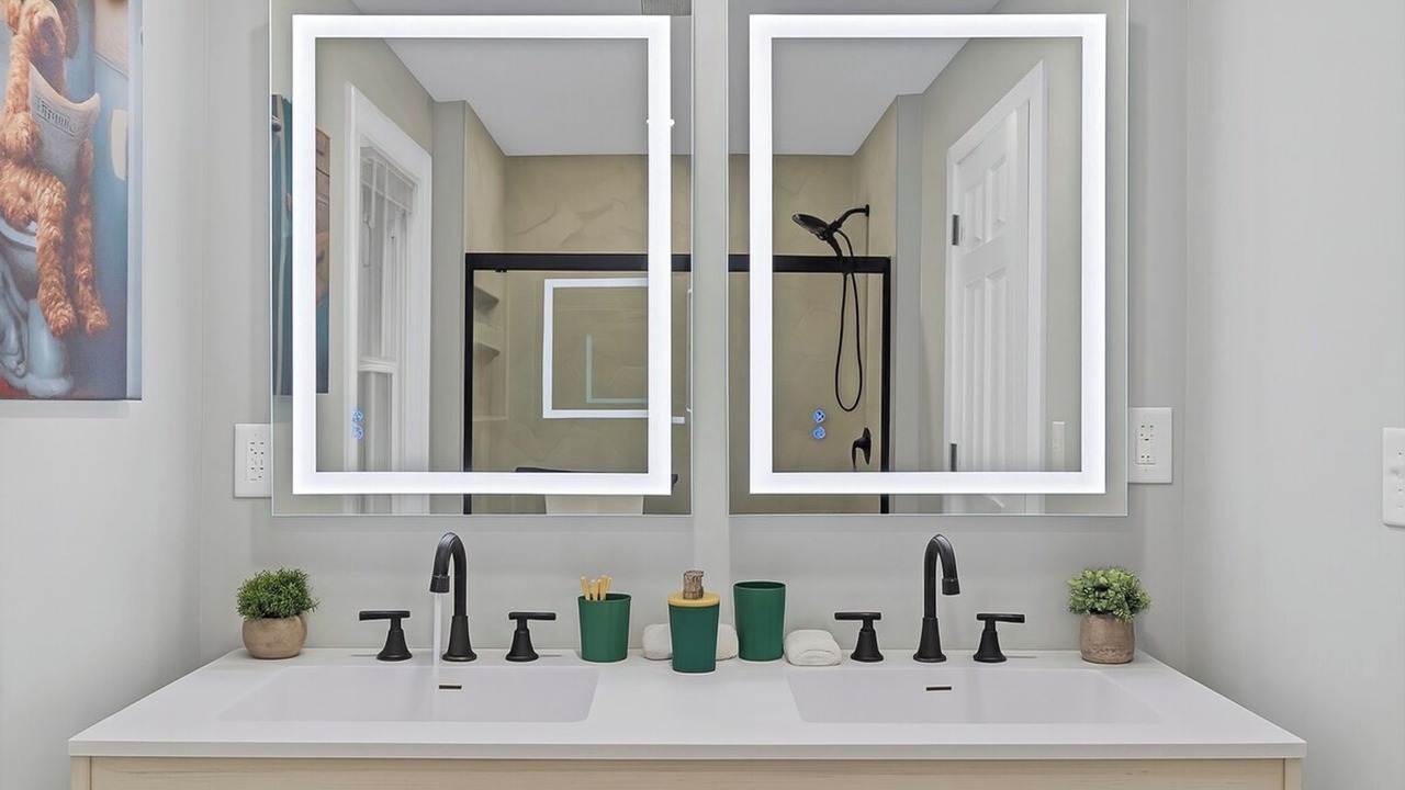 Photo of Bathroom in East Shore