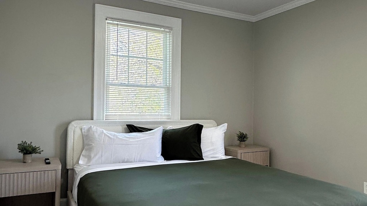 Photo of Bedroom in East Shore