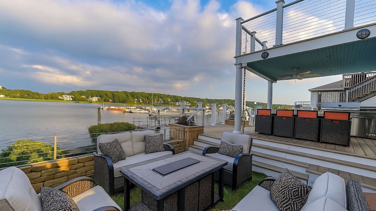 Photo of Patio Balcony in New Haven