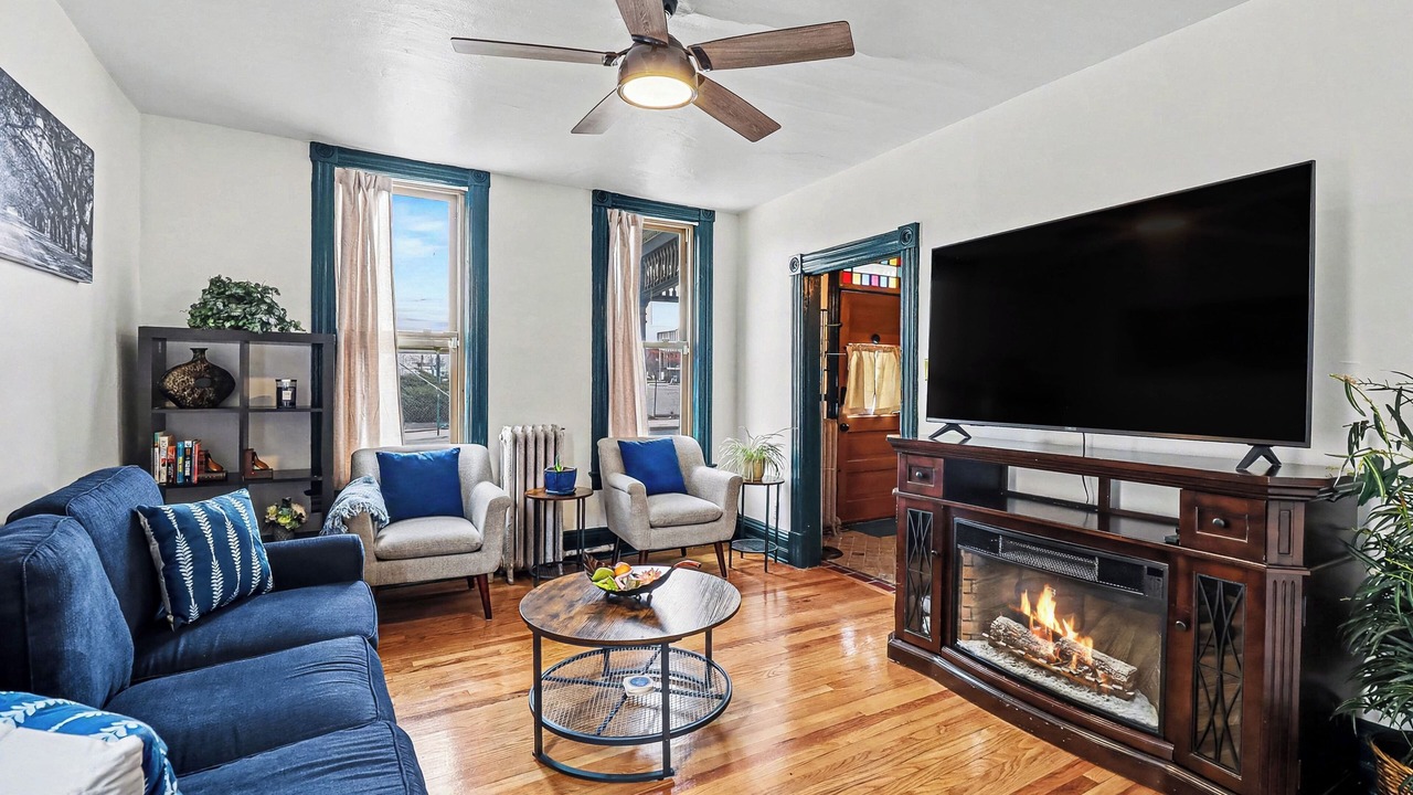 Photo of Livingroom in Corktown