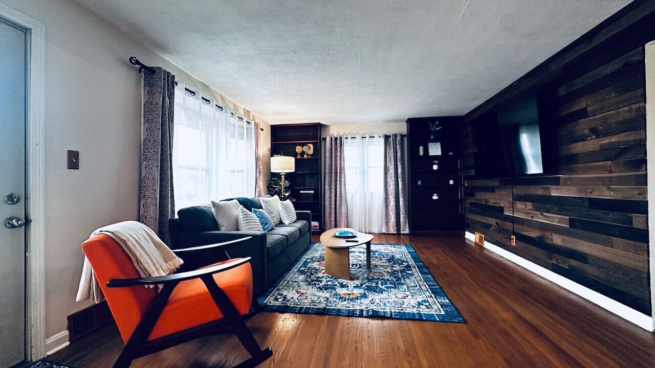 Photo of Livingroom in Cheektowaga