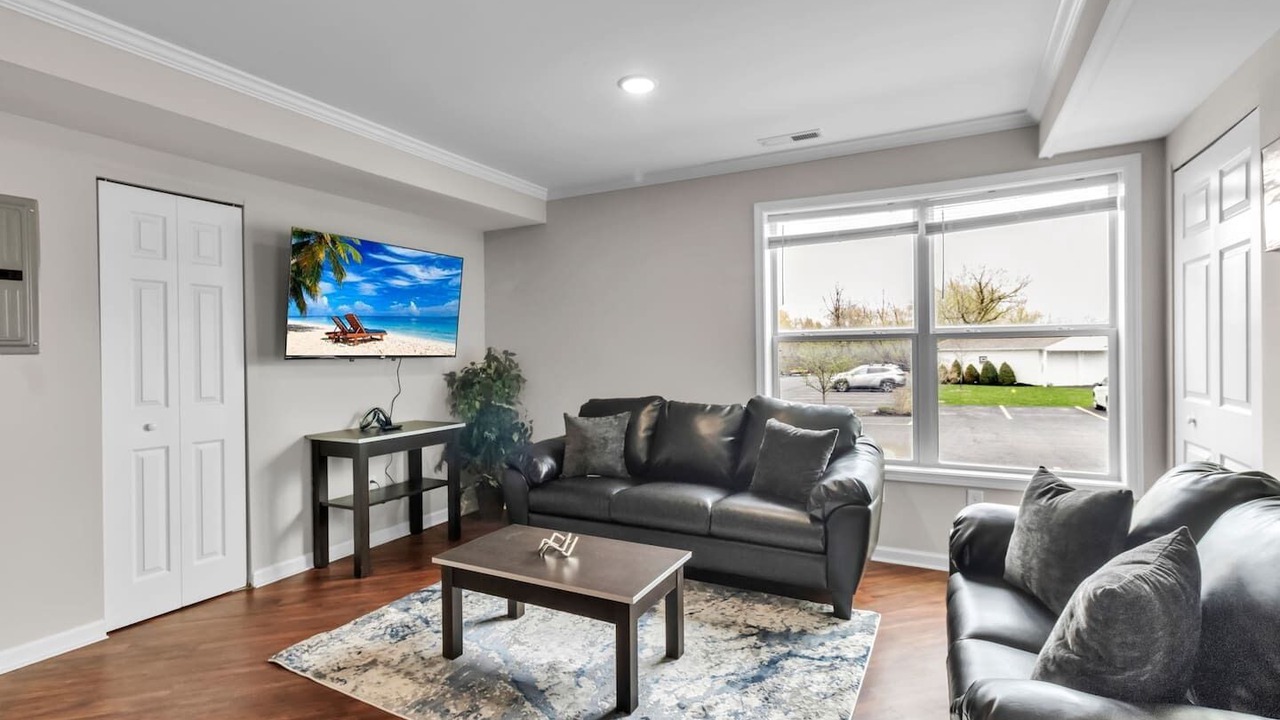 Photo of Livingroom in Amherst