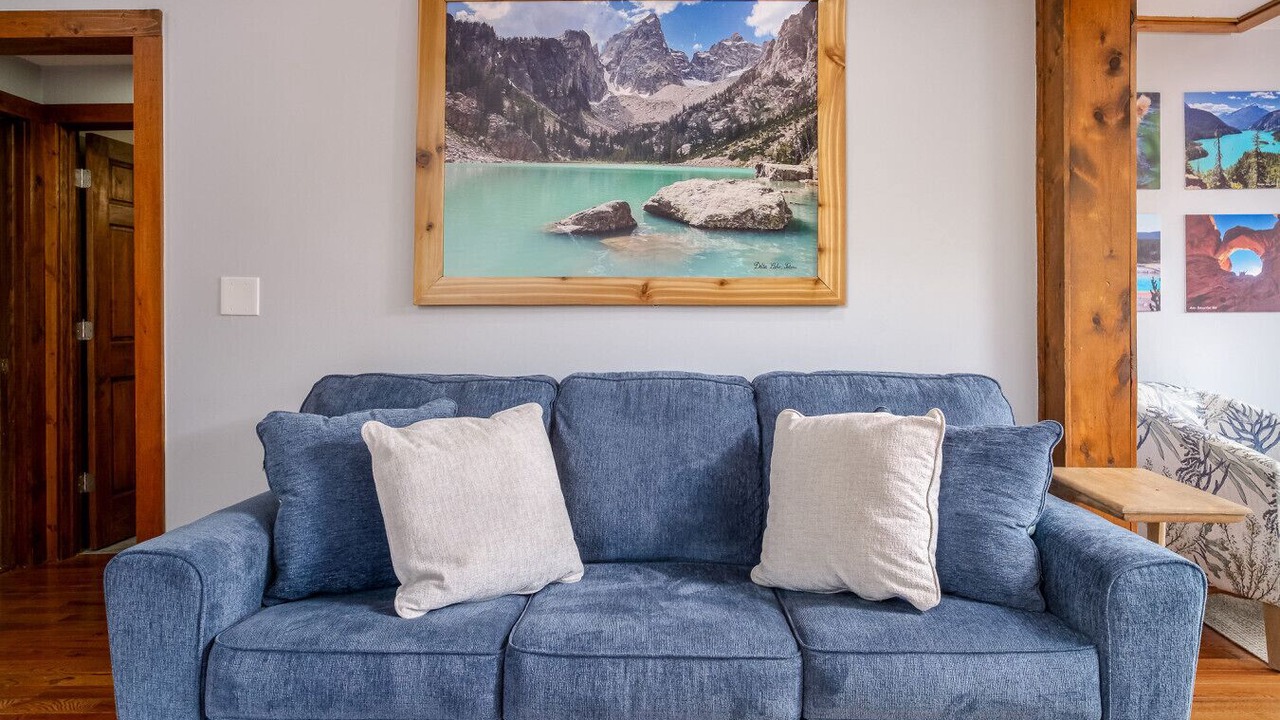 Photo of Livingroom in Pistakee Highlands