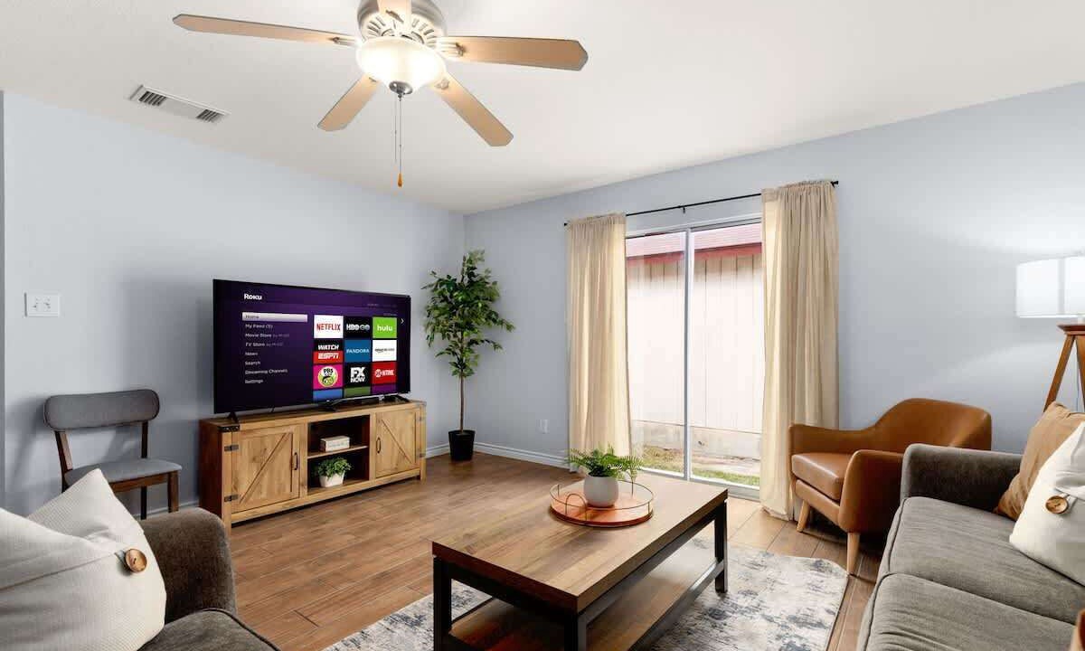 Photo of Livingroom in West San Antonio