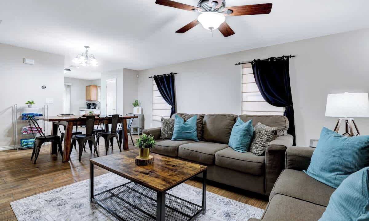 Photo of Livingroom in West San Antonio