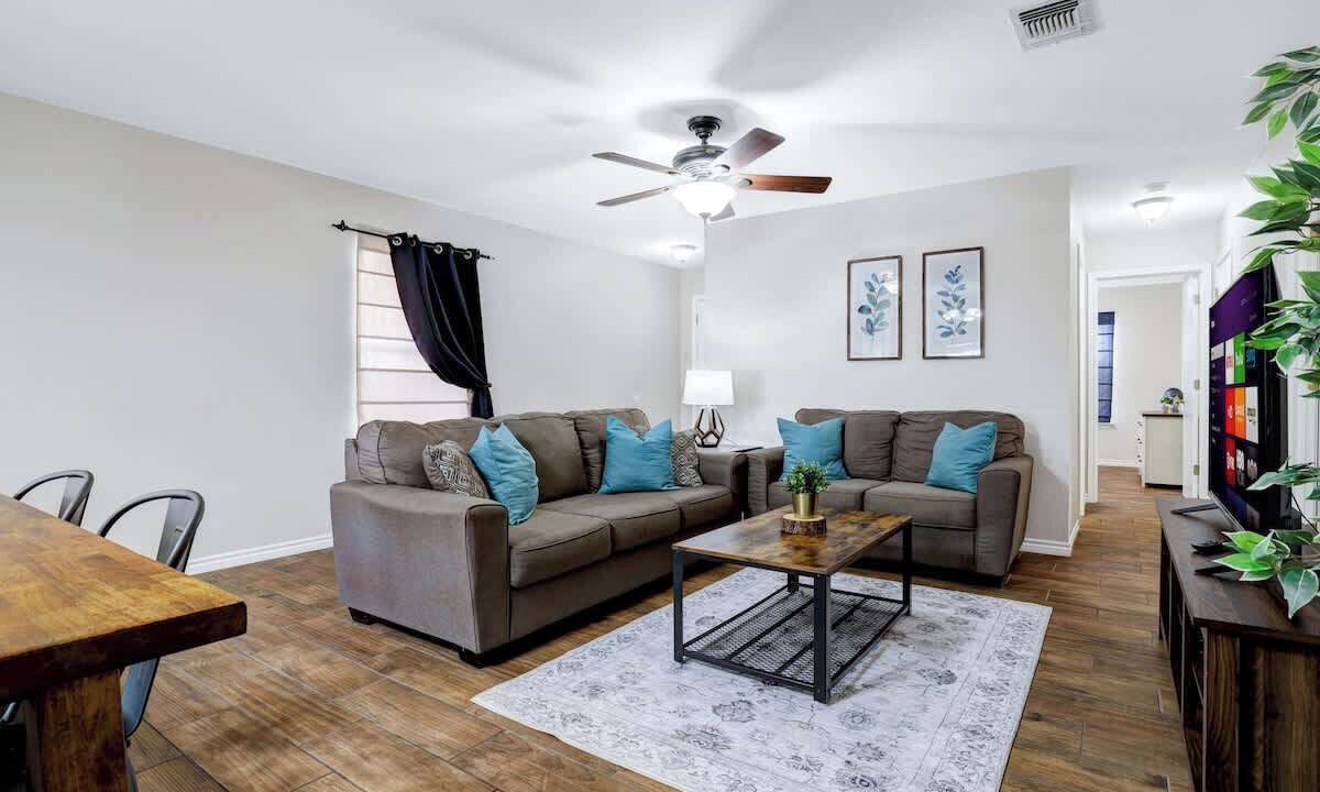 Photo of Livingroom in West San Antonio