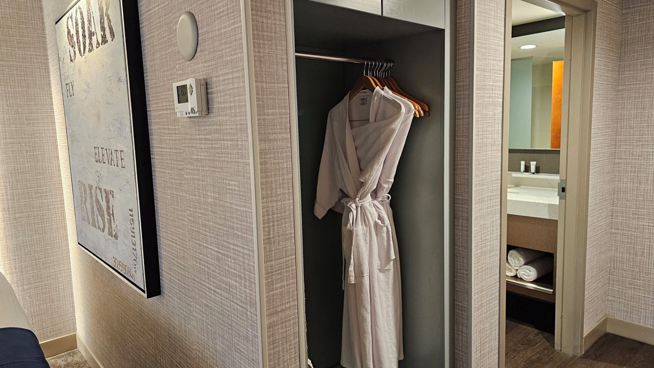 Photo of Bedroom in Gateway District