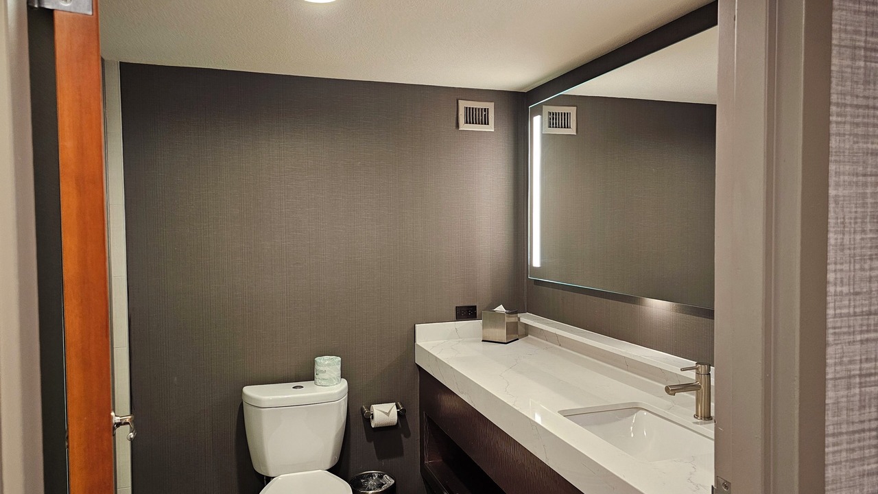 Photo of Bathroom in Gateway District