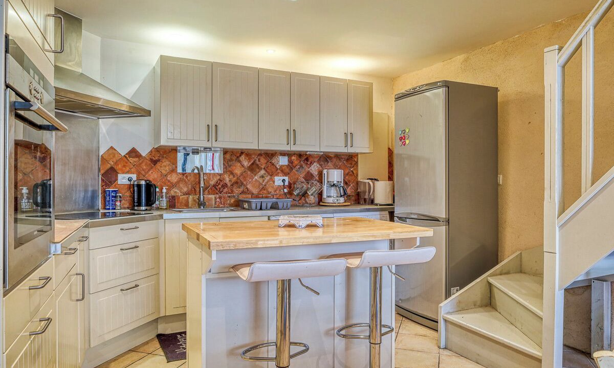 Photo of Kitchen in Ongles