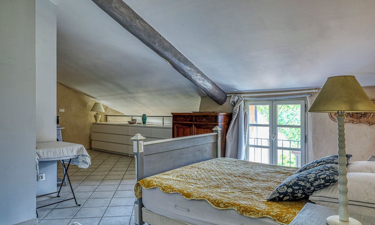 Photo of Bedroom in Ongles