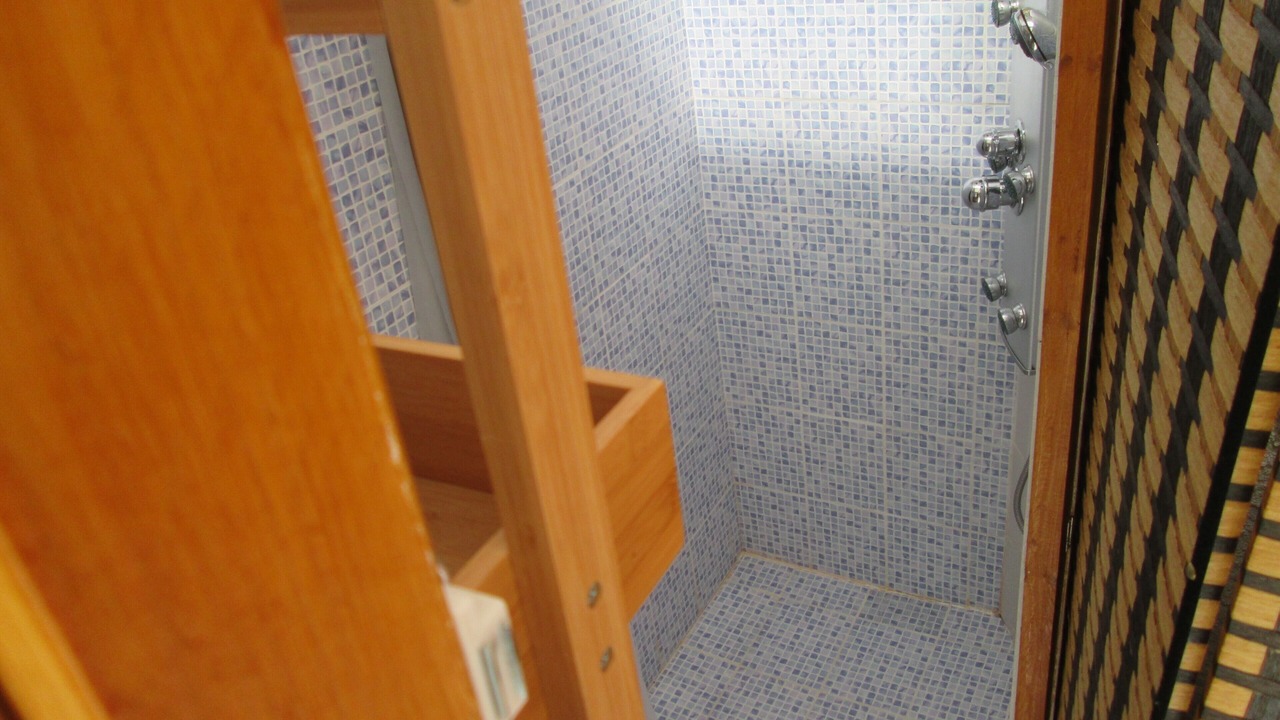 Photo of Bathroom in Alliat