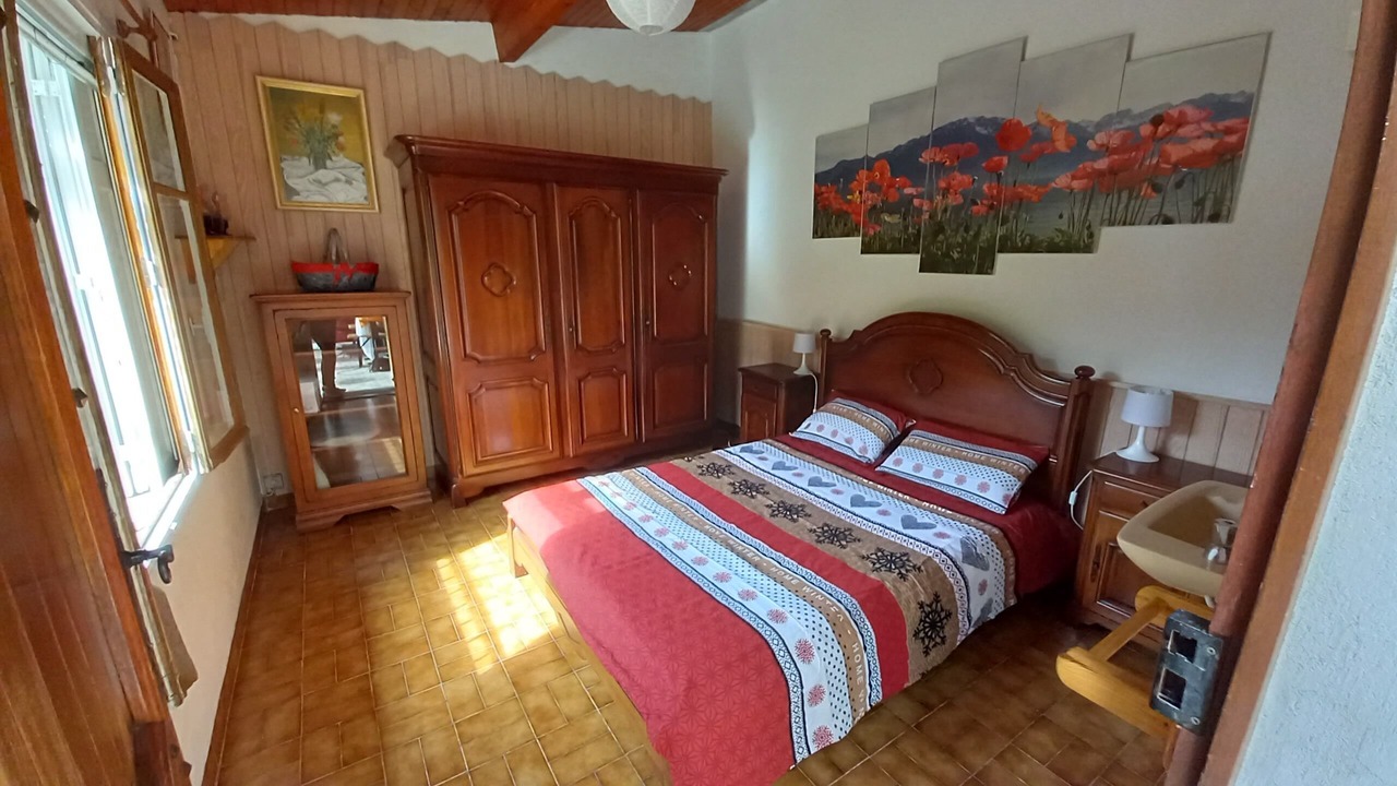 Photo of Bedroom in Alliat
