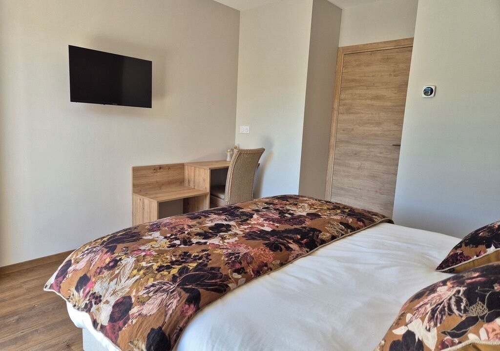 Photo of Bedroom in Saint-Come-d'Olt