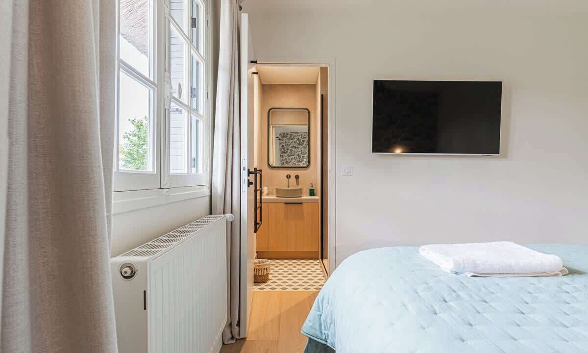 Photo of Bedroom in Tourgeville