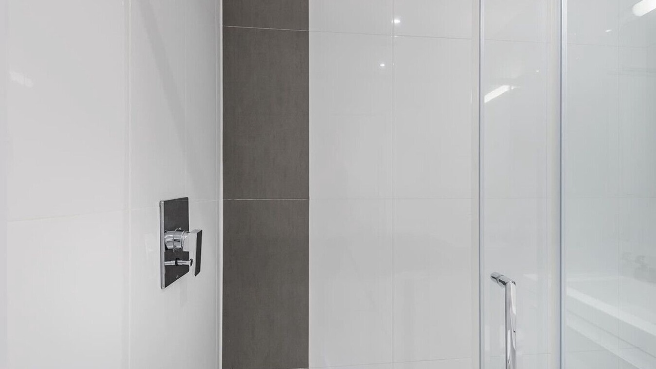 Photo of Bathroom in Cite Multimedia